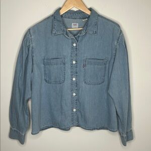 Levi’s denim top